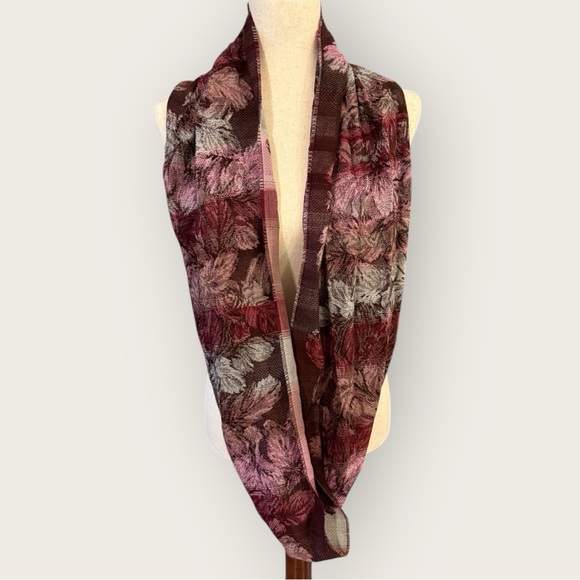 LORD & TAYLOR | German Infinity Scarf Floral - Picture 2 of 3